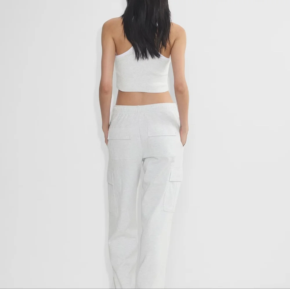 Aritzia Wide Leg Pants in White - Picture 5 of 16